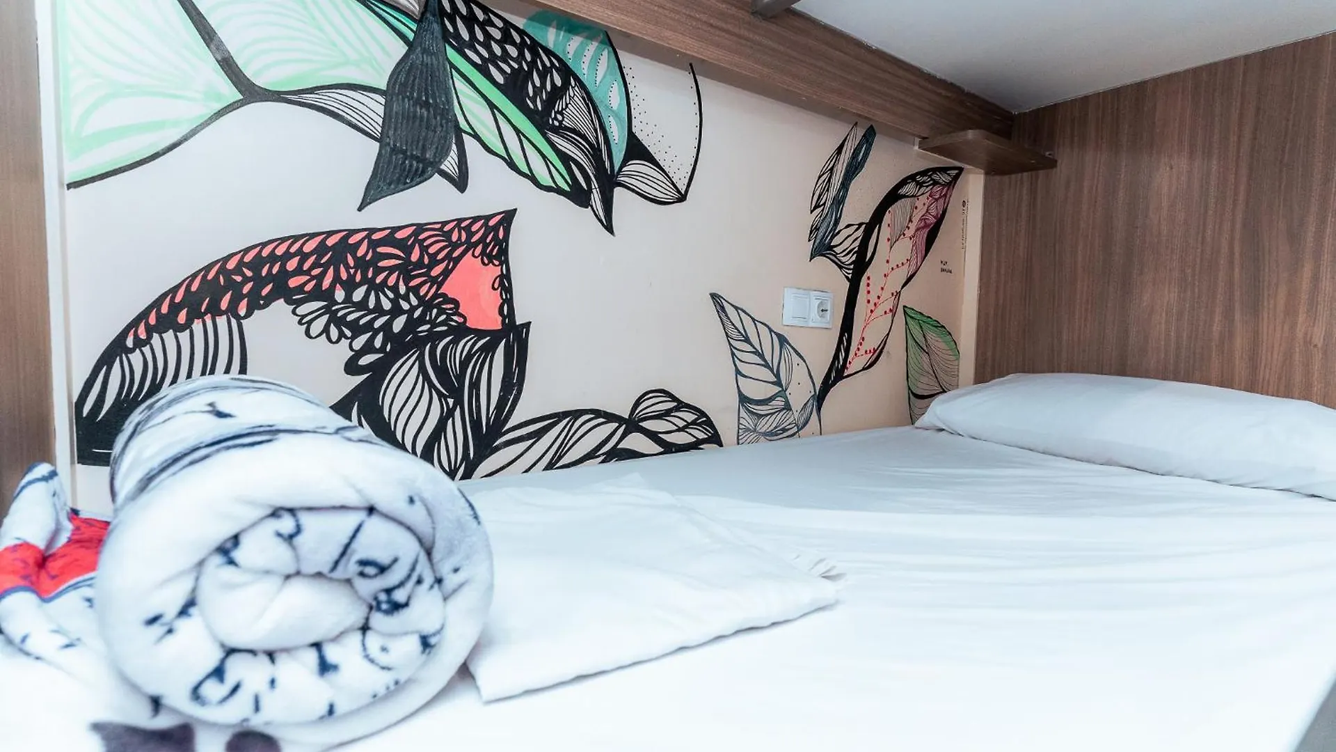 Barcelona & You Hostel Sagrada Familia Испания